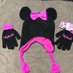 Minnie 2 piece hat and gloves
